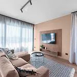Villa In Pula With Sea View And Bubble Bath