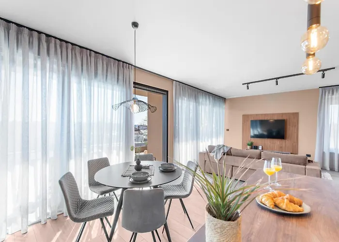 In Pula With Sea View And Bubble Bath Villa *