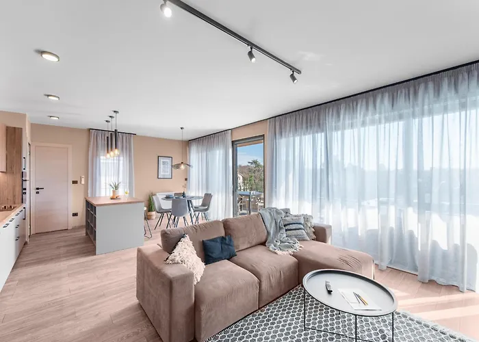 In Pula With Sea View And Bubble Bath Villa Brtonigla