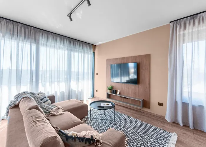 Villa In Pula With Sea View And Bubble Bath