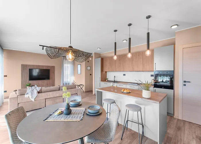 In Pula With Sea View And Bubble Bath Villa